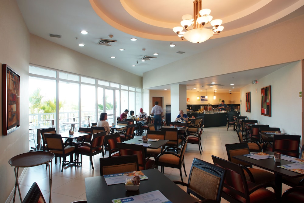 Holiday Inn Express Tapachula Chis 45/60