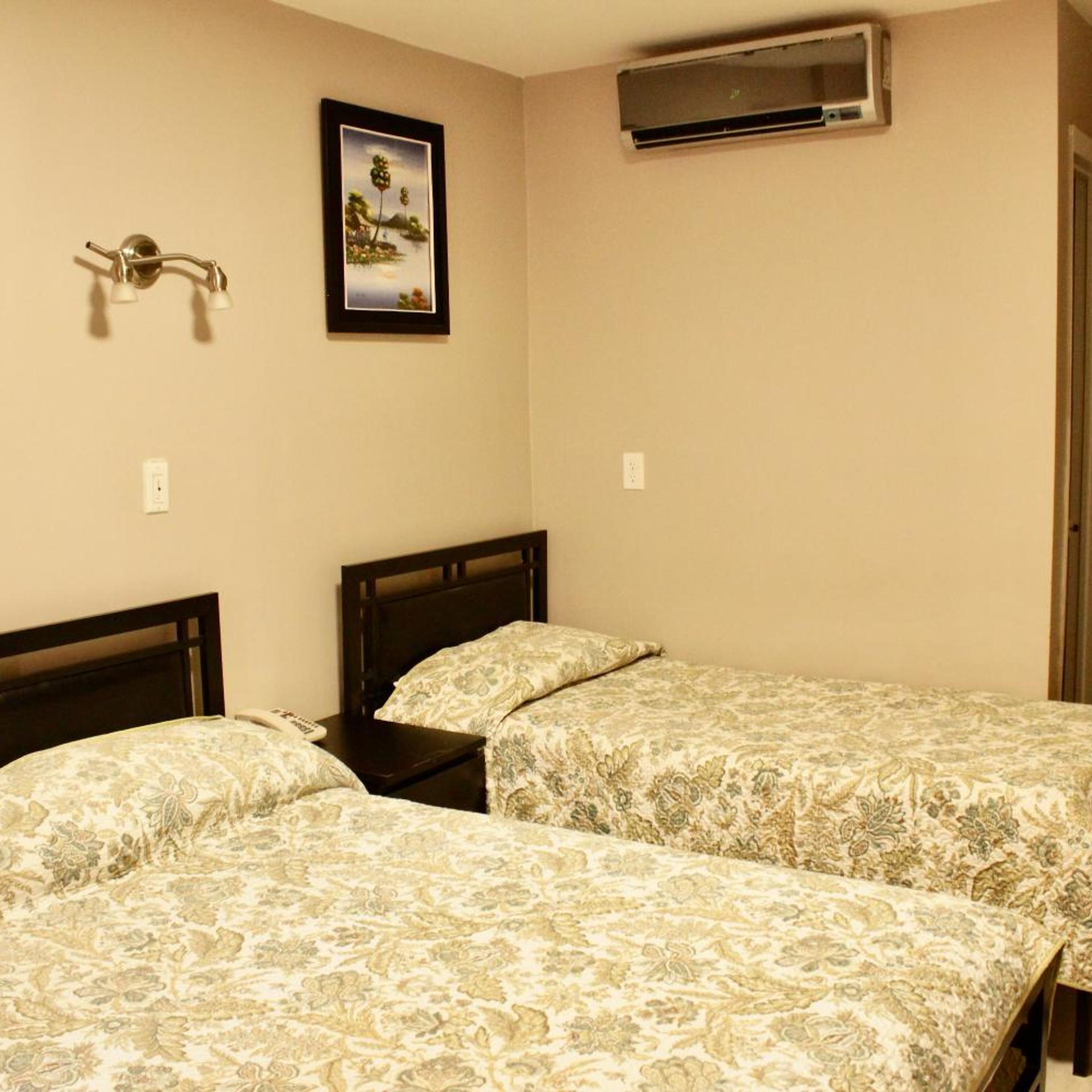 Hotel Victor 21/33
