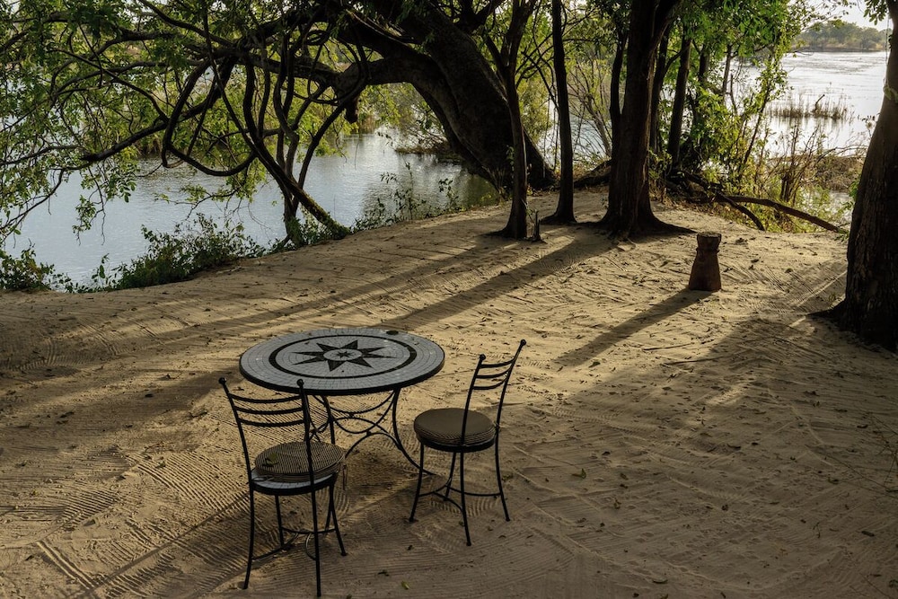 Sindabezi Island Camp 23/29