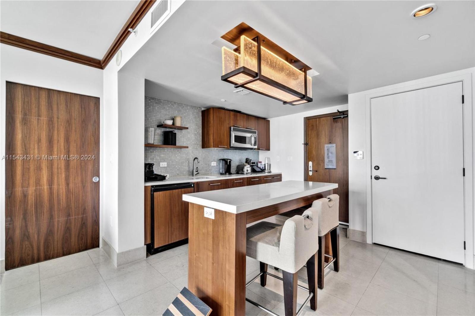 Carillon Miami Beach Private Luxury Suites 6/30