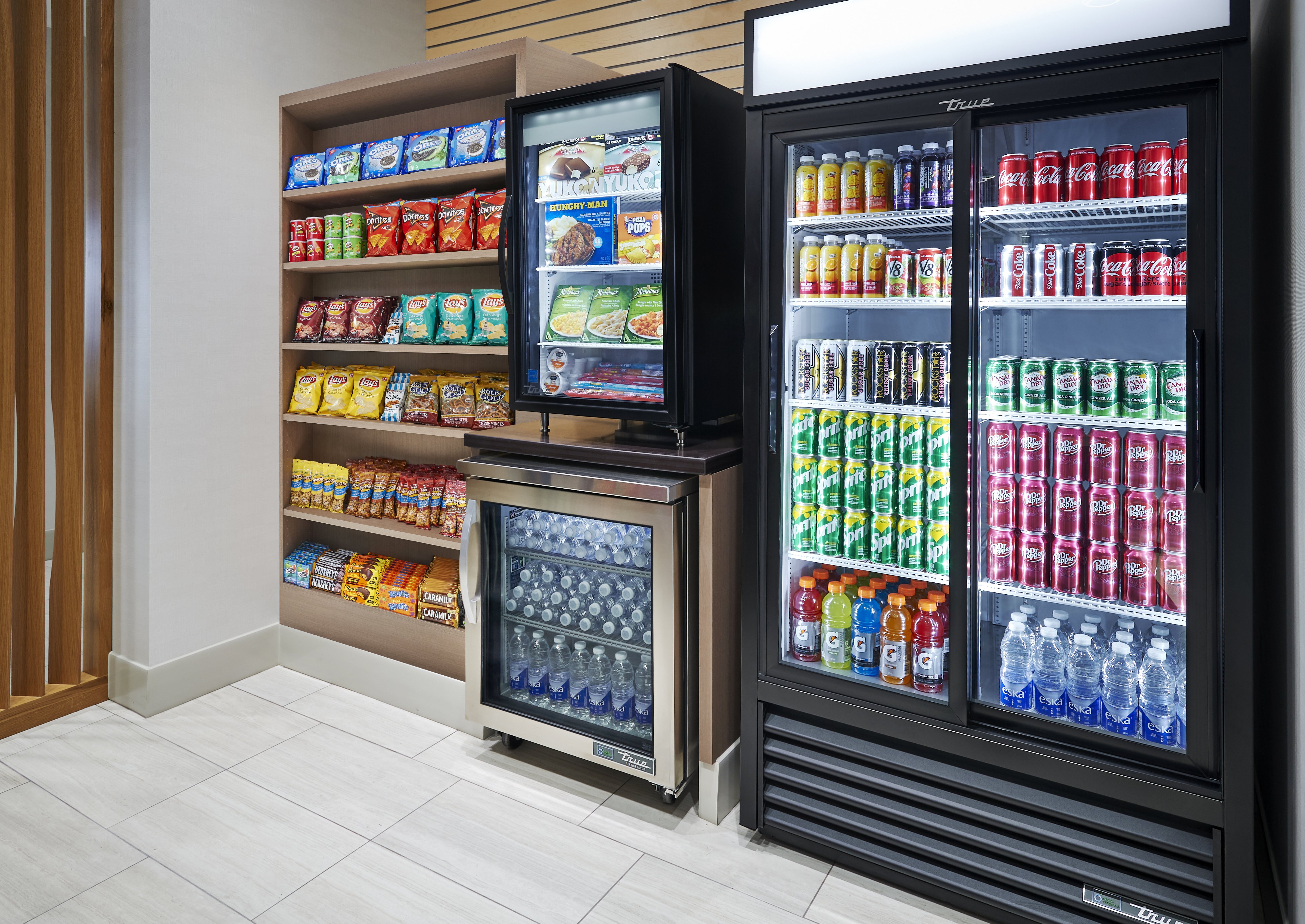 Holiday Inn Express & Suites Windsor East – Lakeshore, an IHG Hotel 30/70