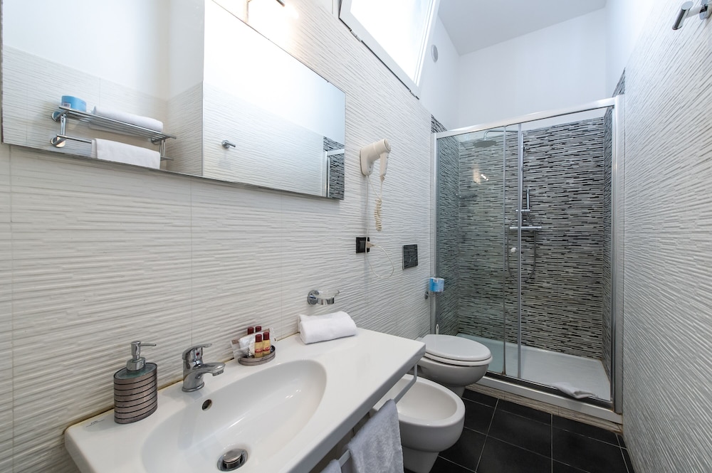 BORGO PIO SUITES INN 68/70
