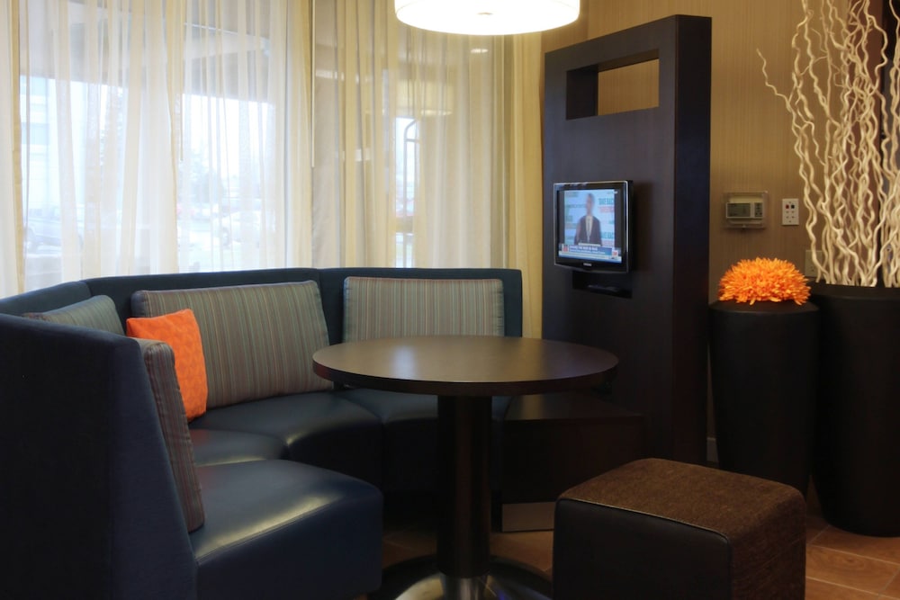 Courtyard by Marriott Flint Grand Blanc 41/47