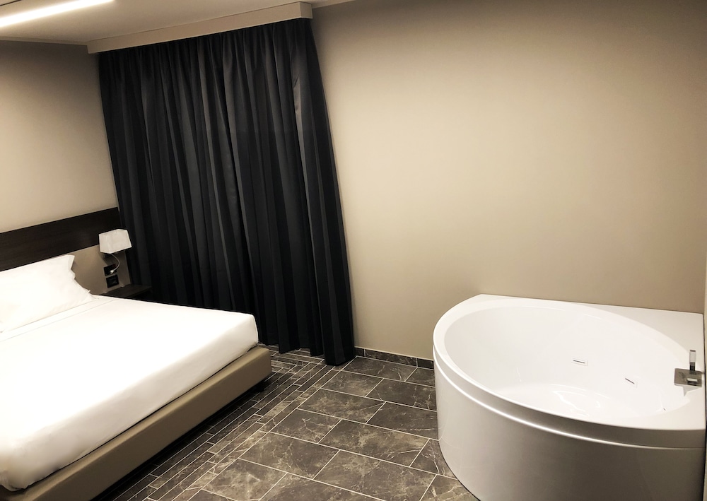 57reshotel Orio 45/45