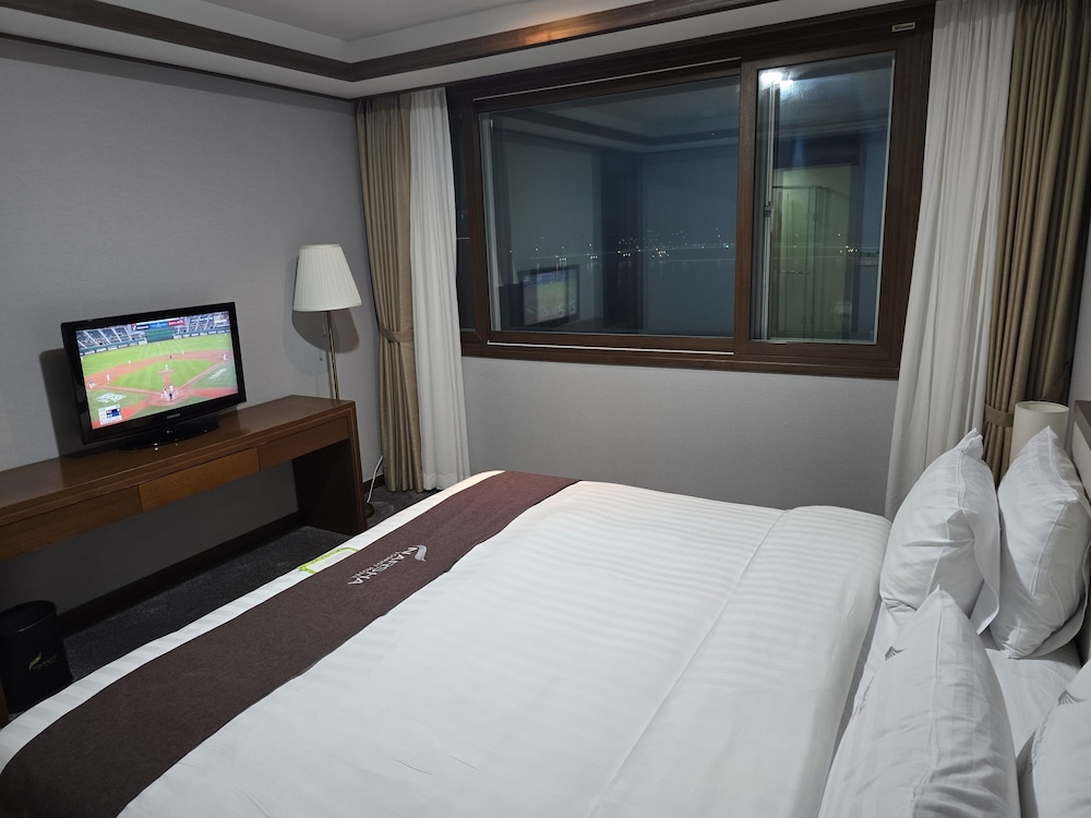 Narsha Hotel 15/53