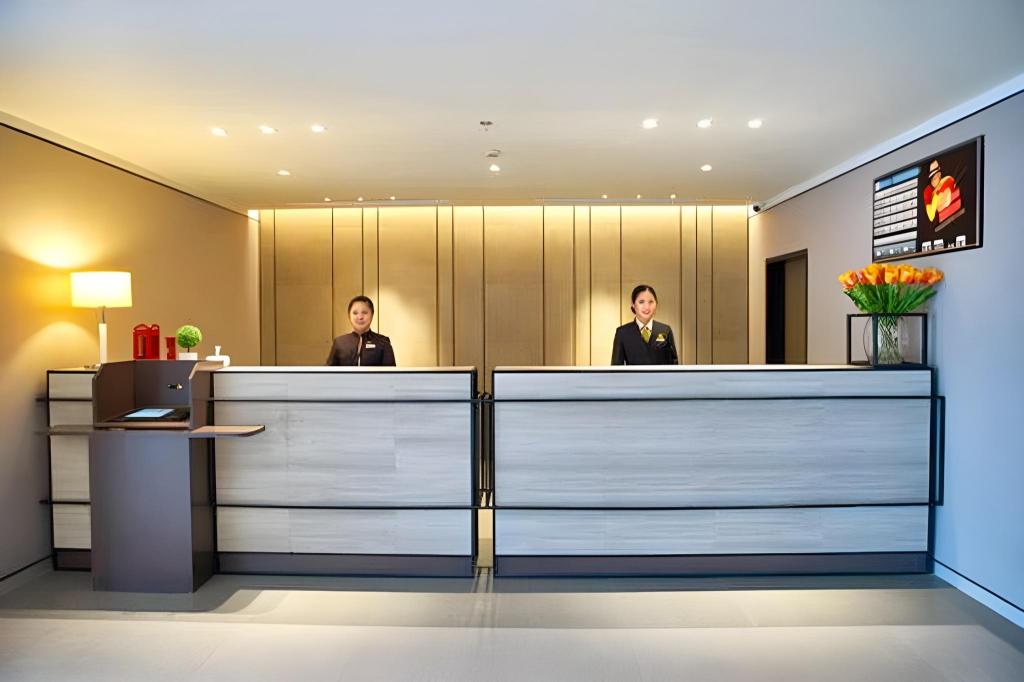 Home Inn Plus (Dali Ancient City South Gate) 6/42