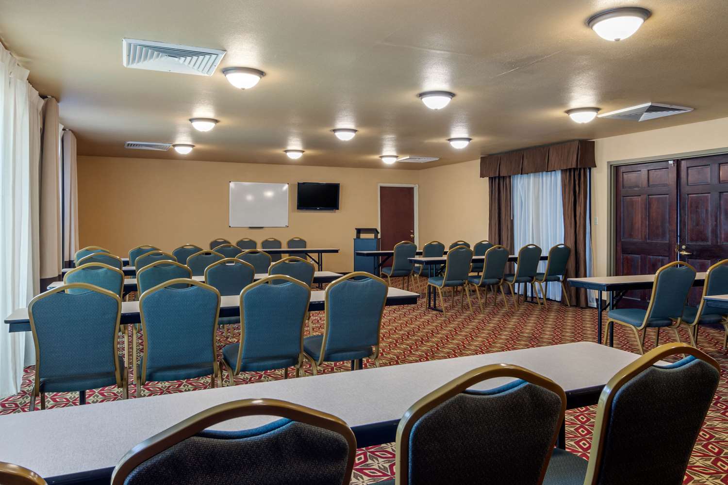 Comfort Inn & Suites Perry National Fairgrounds Area GA 13/15