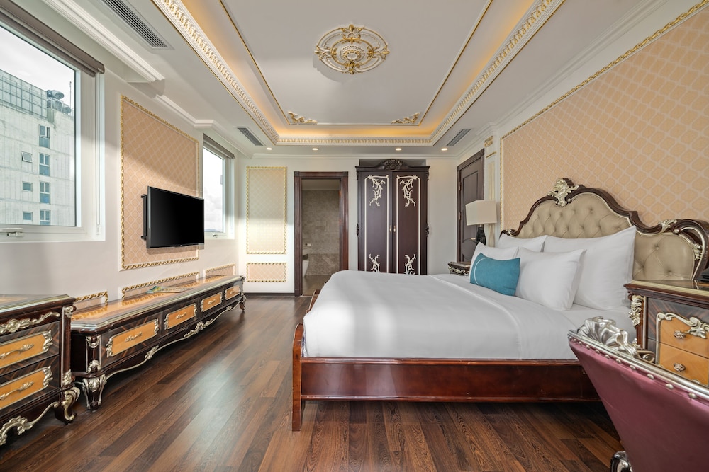 2 BEDROOMS, PENTHOUSE, OCEAN VIEW