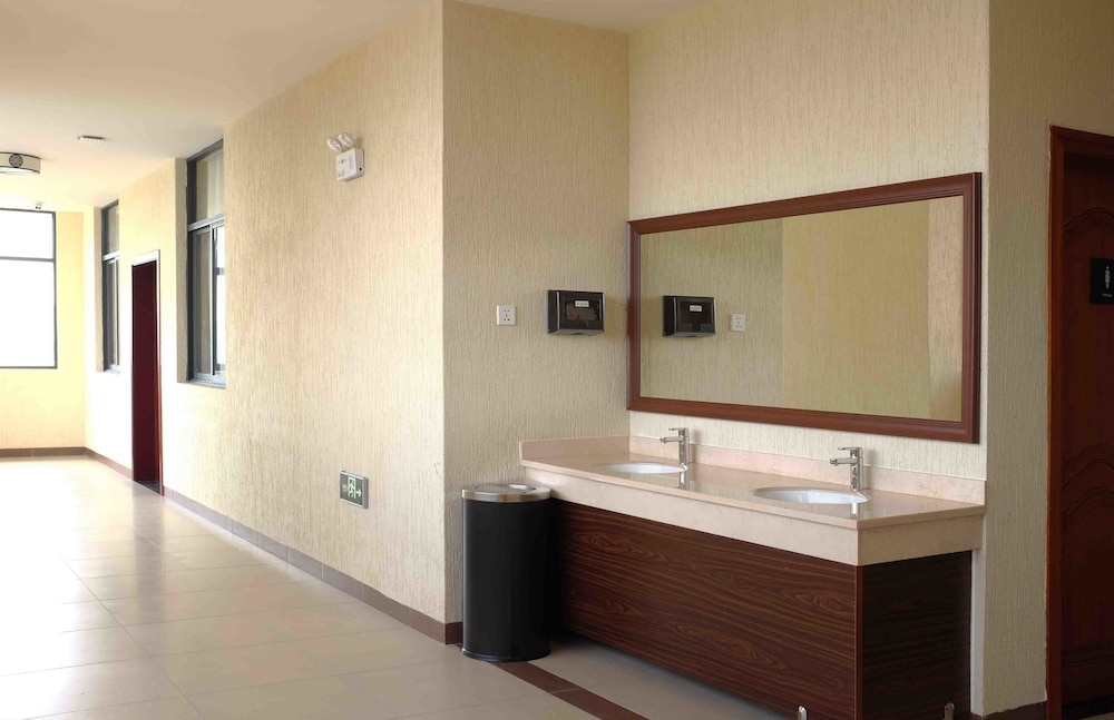 Dmall Hotel 7/50