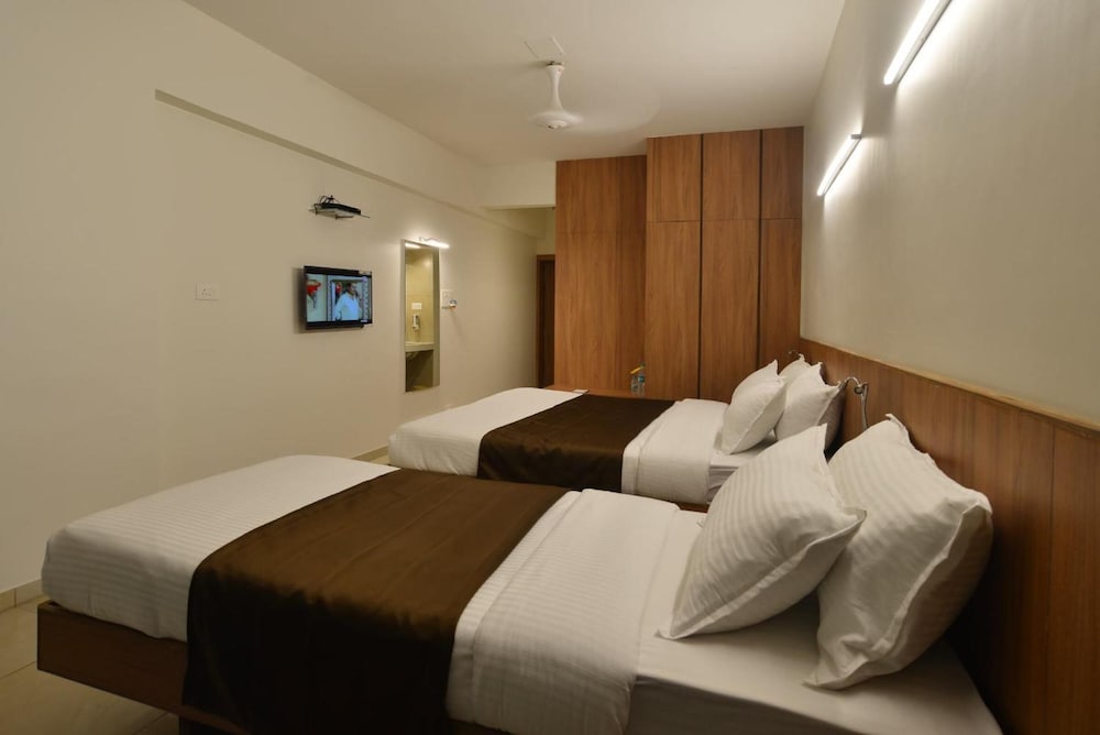 Hotel Panchavati Yatri 13/35