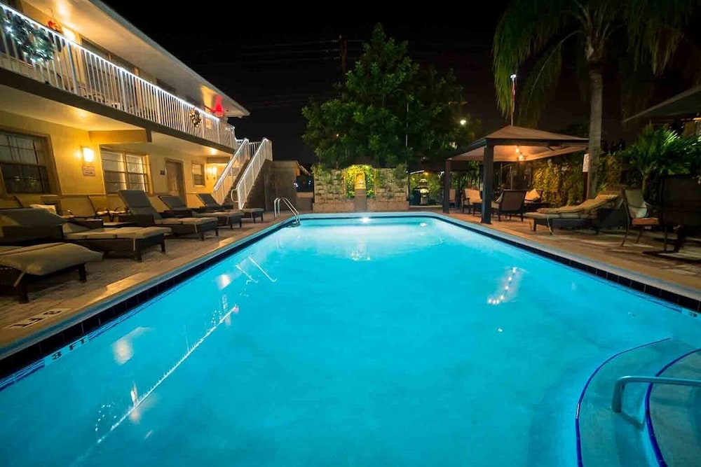 Sheridan Guesthouse 12/30