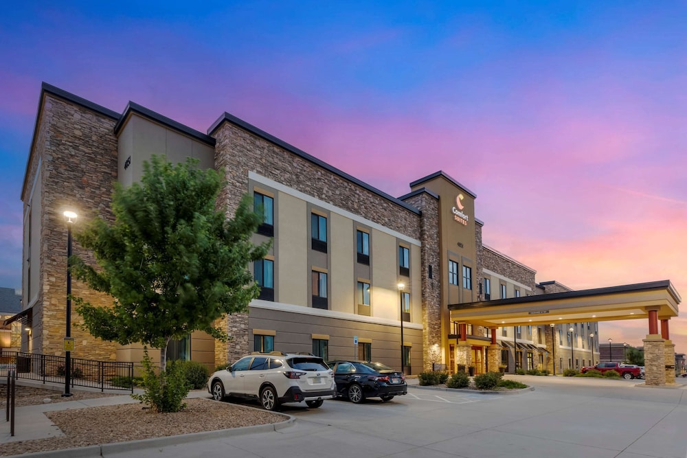 Comfort Suites Loveland 5/48
