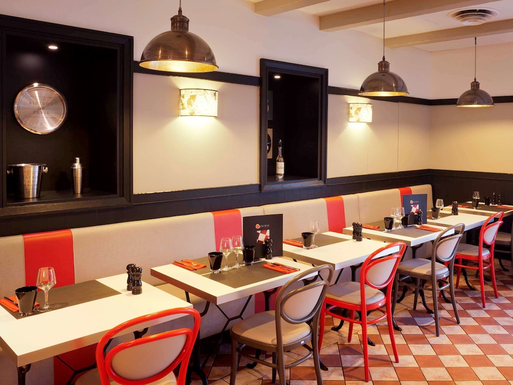 restaurant cafeteria