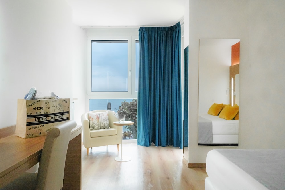 Kriss Internazionale Hotel 44/70