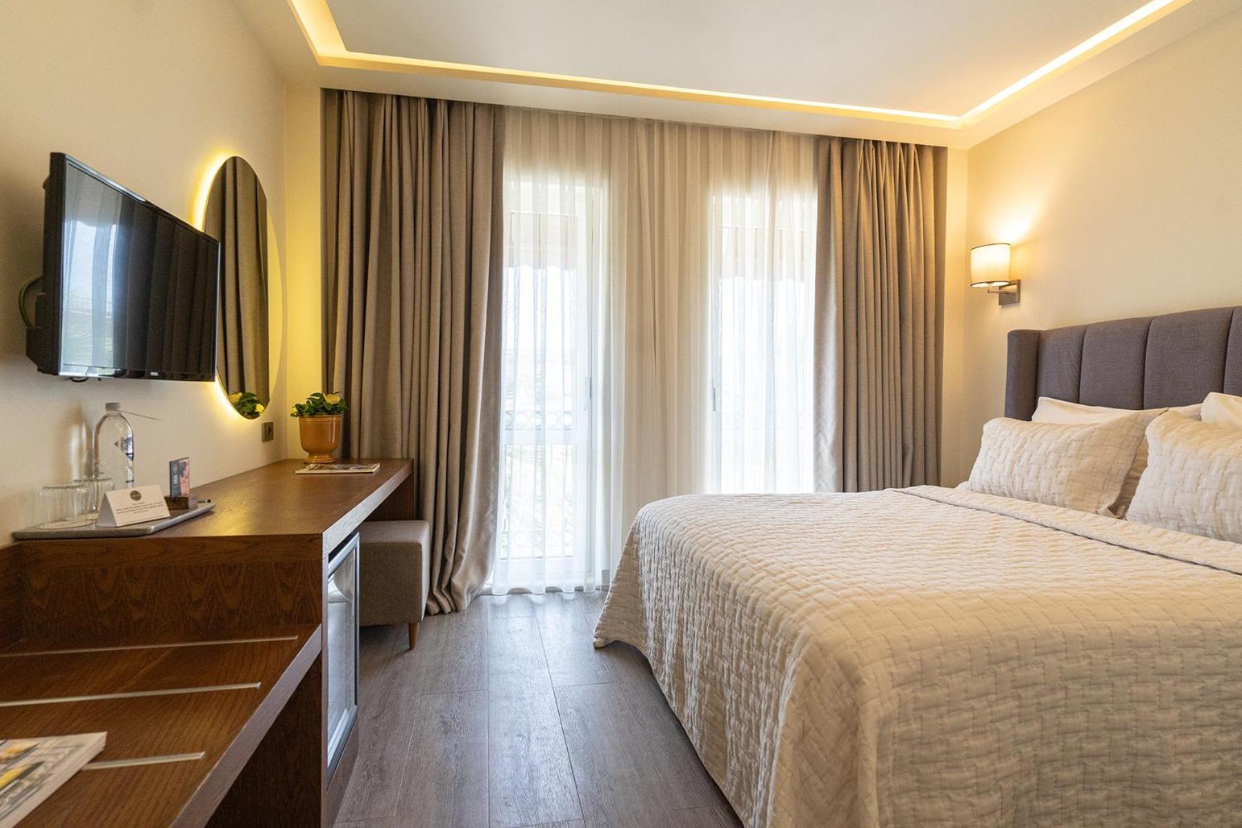 Room, Double Bed, French Balcony