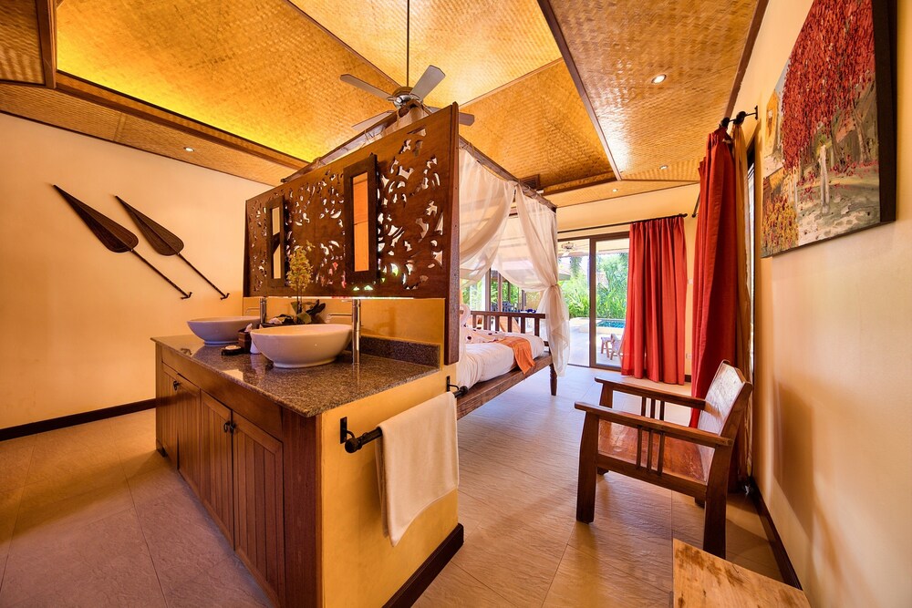 Baan Buaa - 3 Bedroom Beach Side Villa 12/50