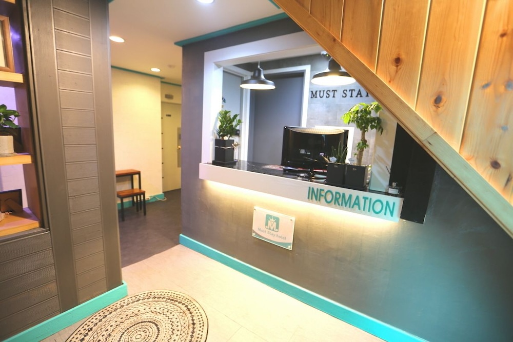 Must Stay (ex. Seoul Backpackers) 8/47