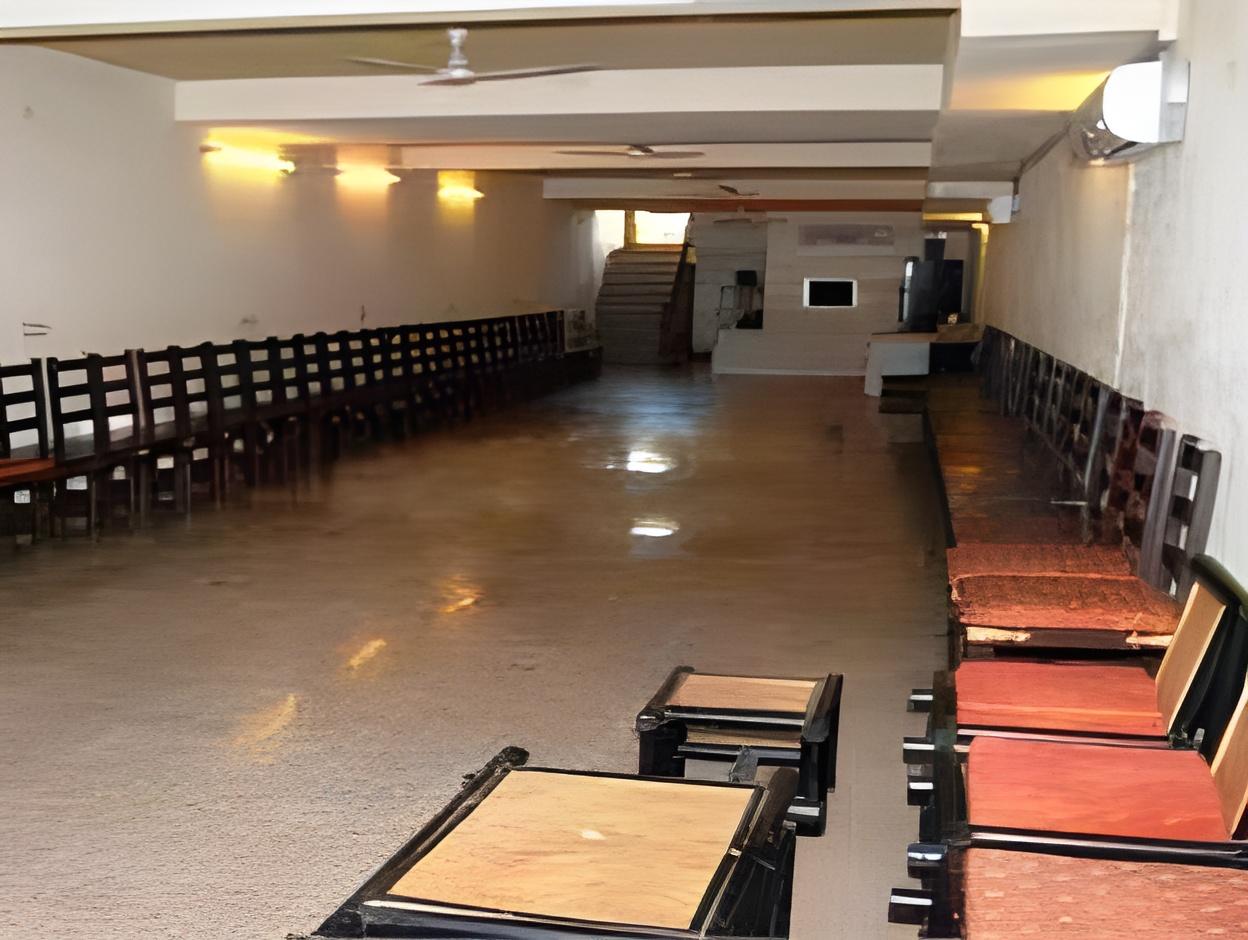 City Inn Hotel & Restaurant 17/17