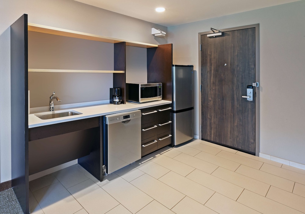 Home2 Suites By Hilton Gonzales 11/60
