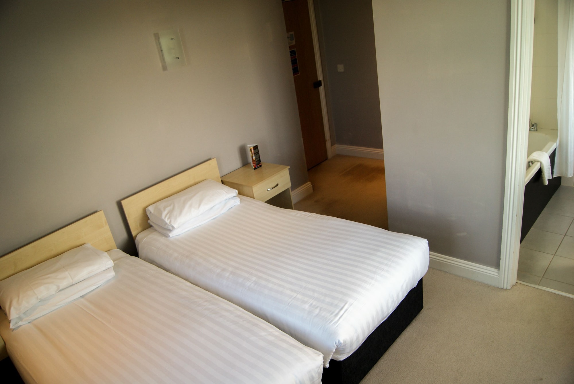 STANDARD, TWIN BEDS