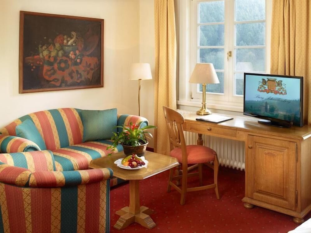 Hotel und Restaurant Burg Schnellenberg 36/54