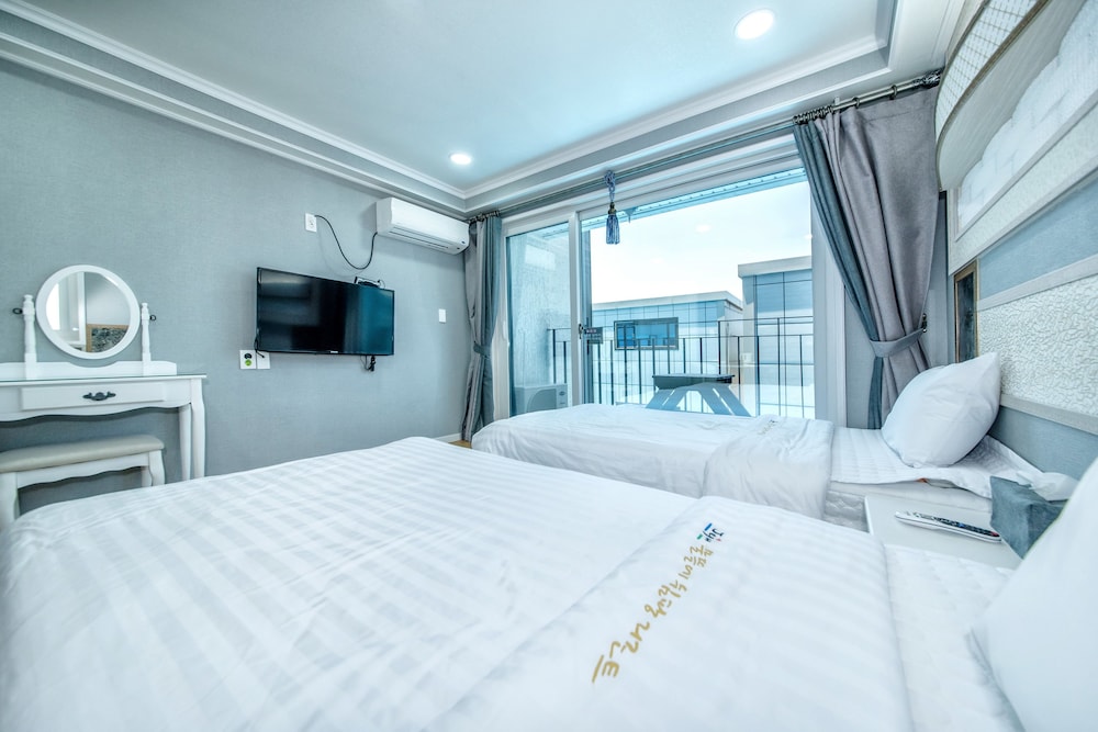 Water Garden Resort 32/68