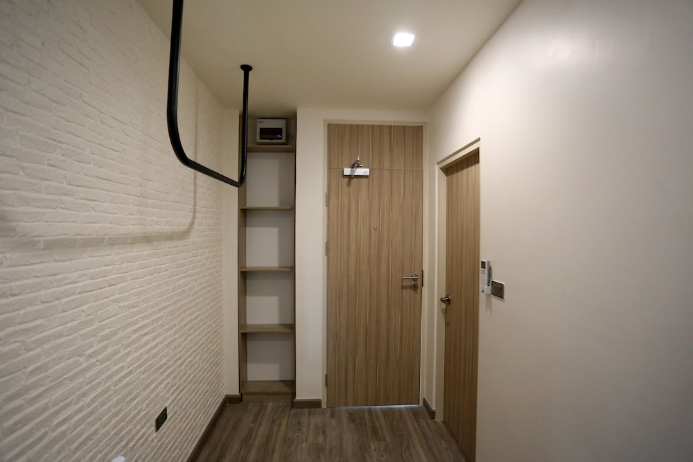 Bangkok Oasis Hotel 23/50