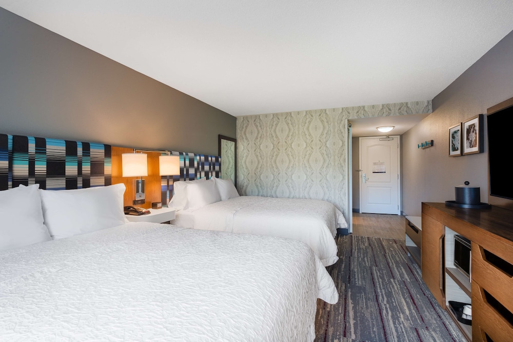 Standard, 2 Queen Beds