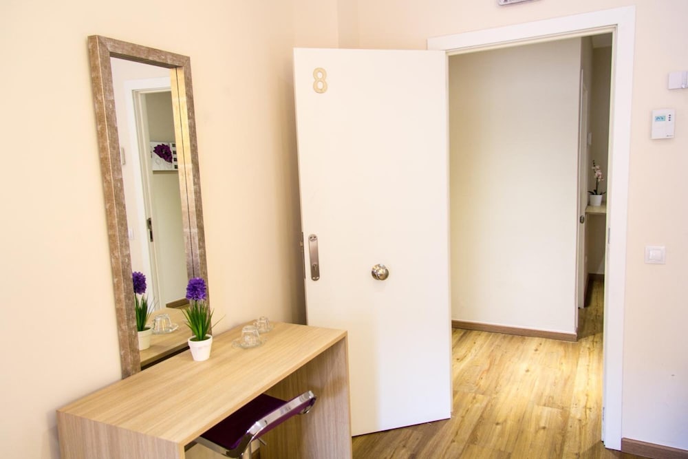 Hostal Barcelona Travel 35/35