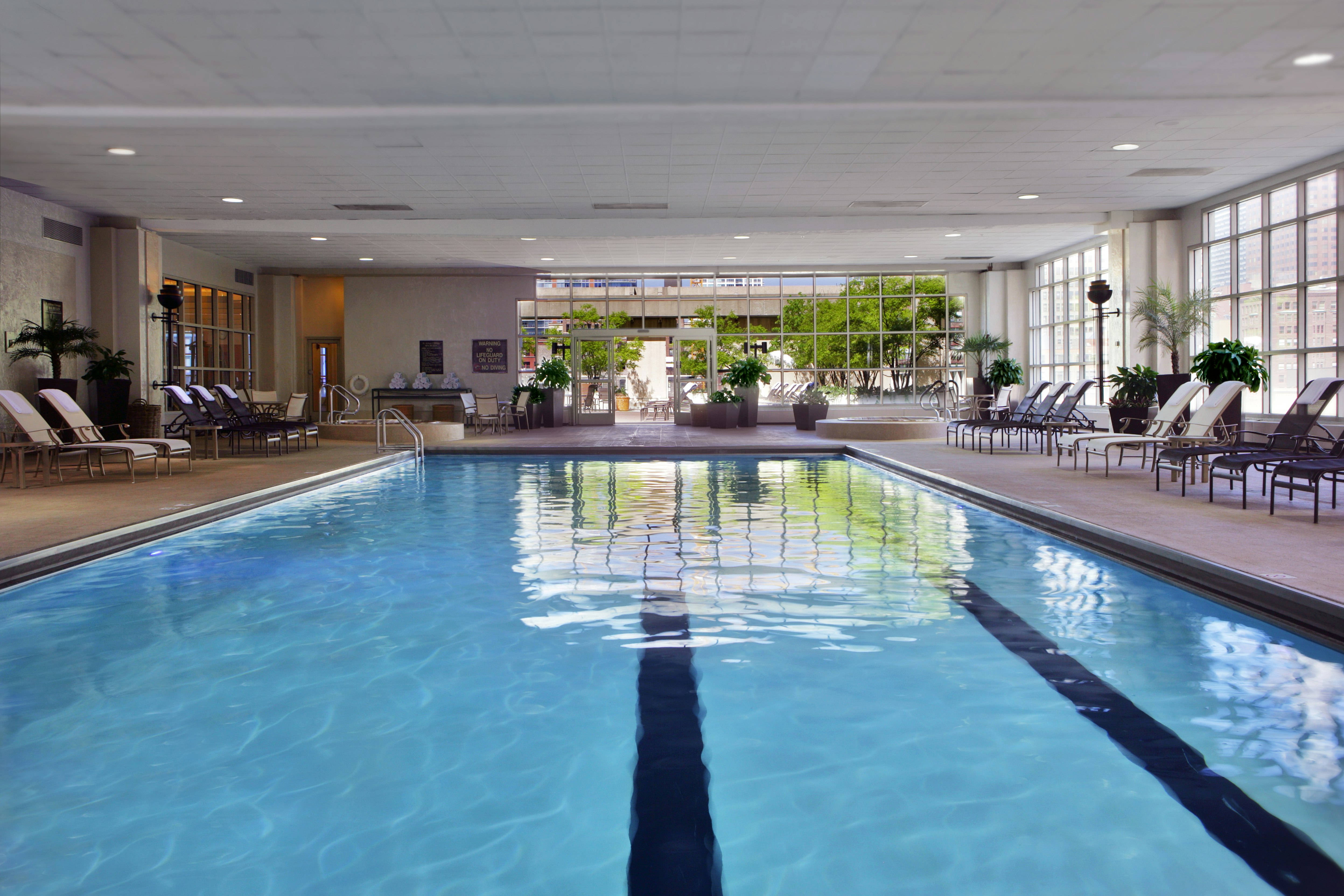 Hilton Chicago 84/86