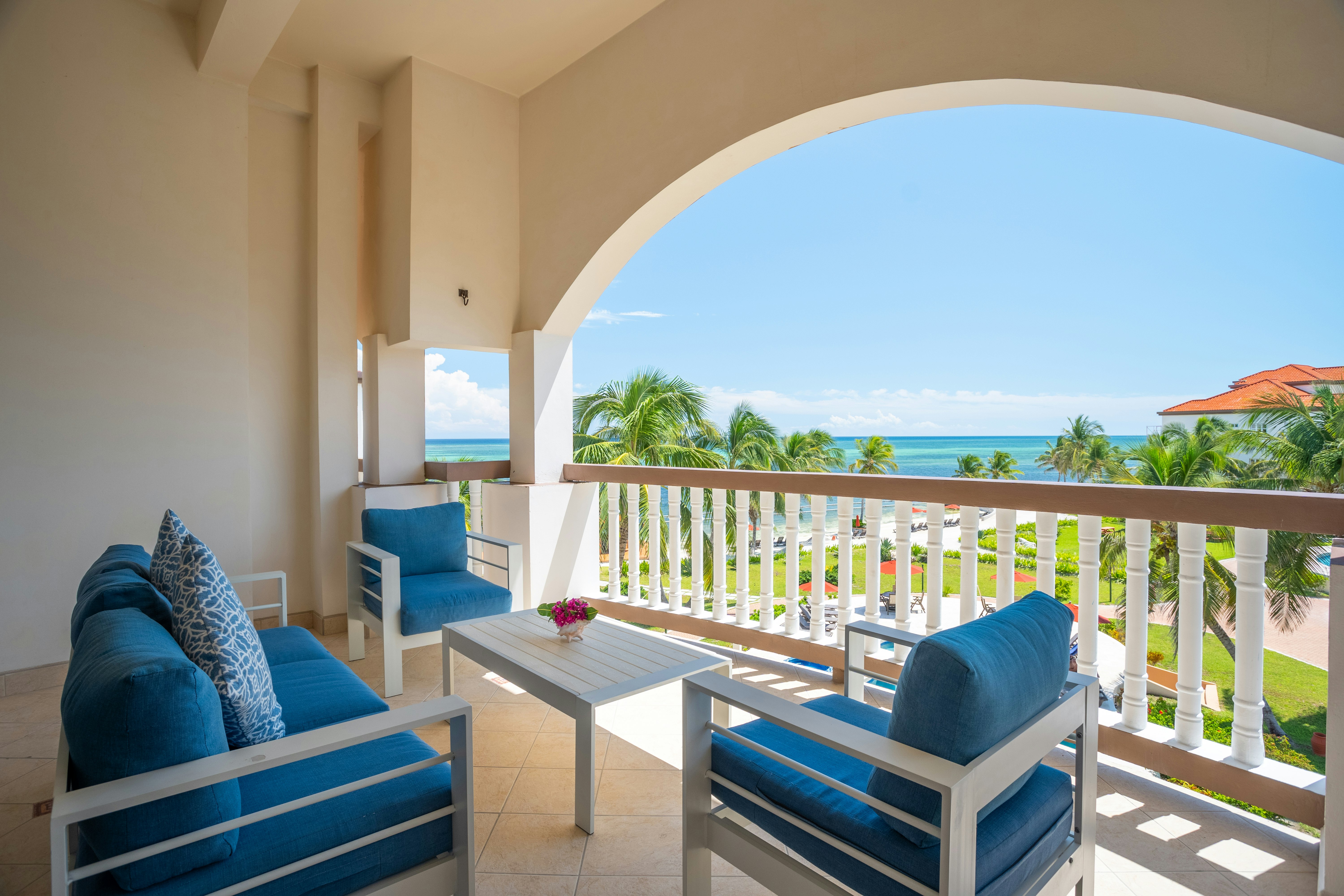 Grand Caribe Belize 79/115