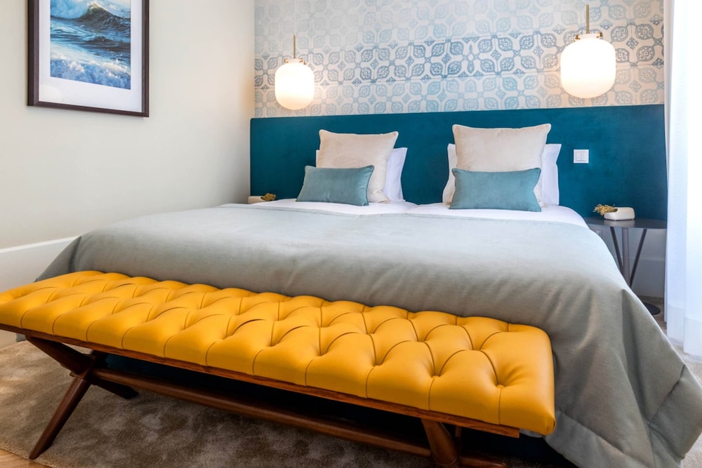 Suite, Queen Bed, Beach Side