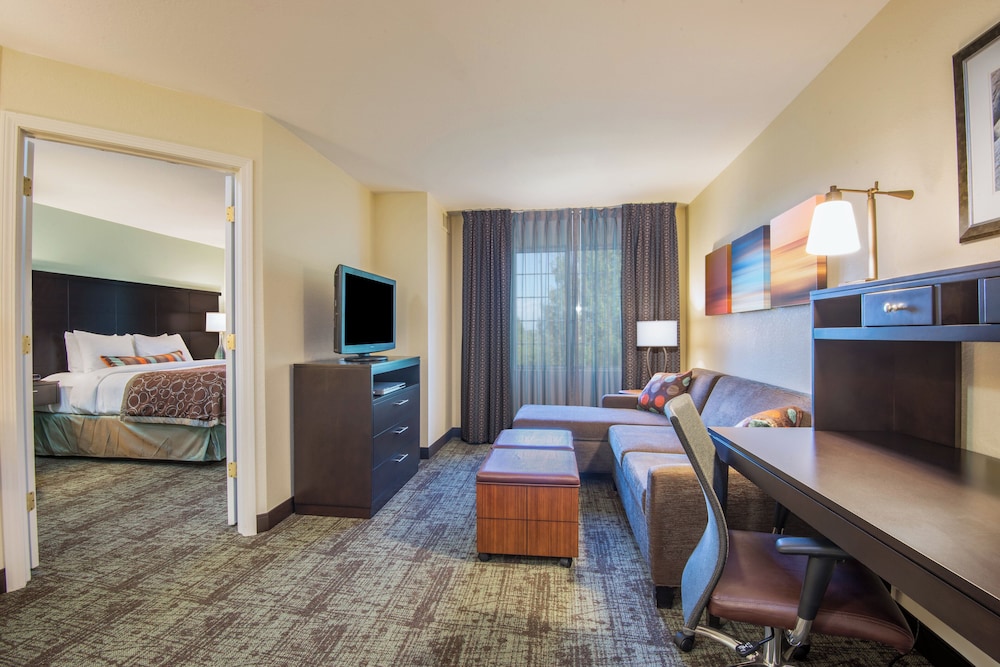 Staybridge Suites Allentown West 27/40