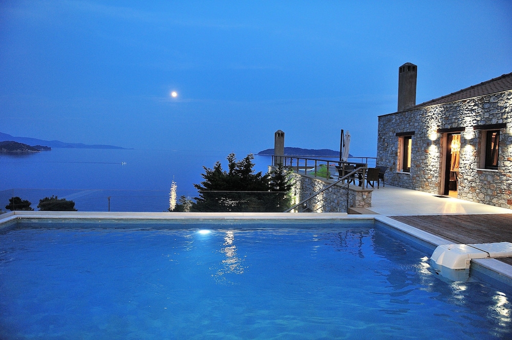 Golden King Villas Skiathos 50/60
