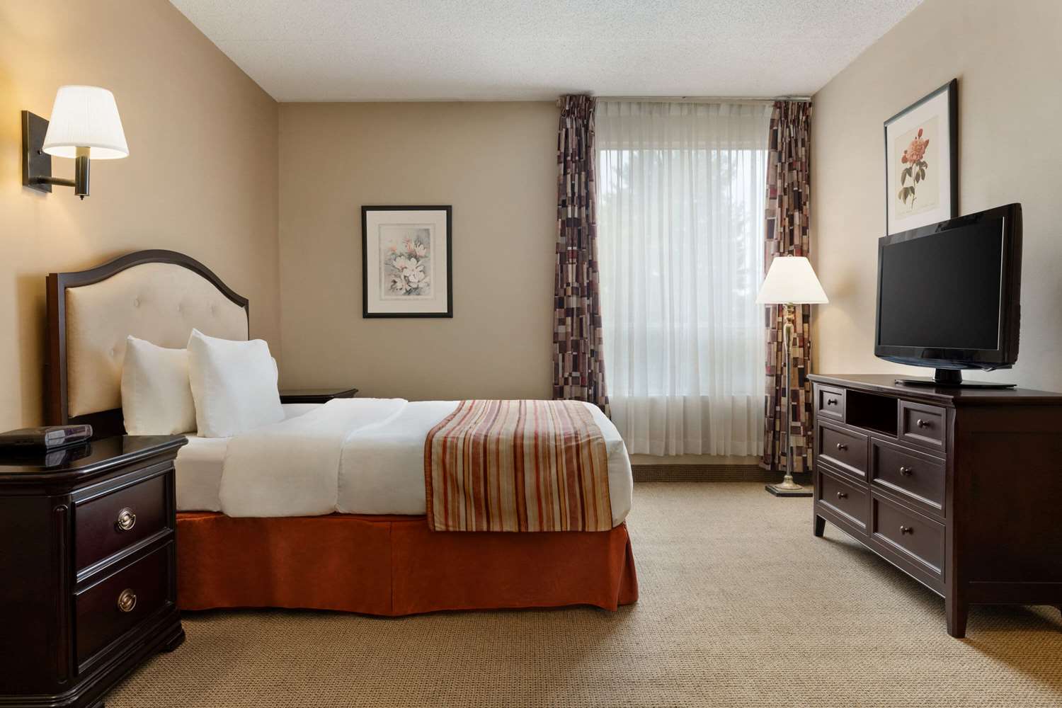 Ramada By Wyndham Fredericton 11/37