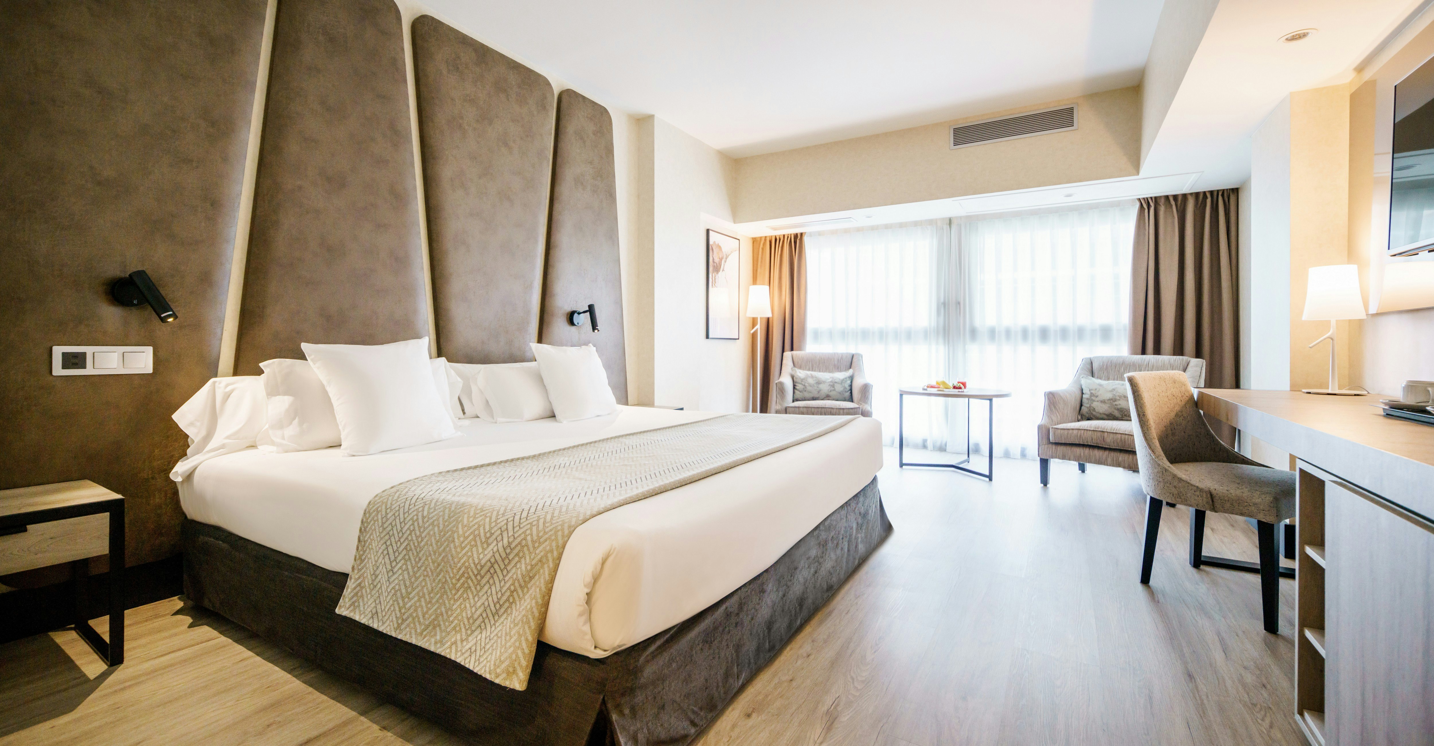 Room, Double Bed