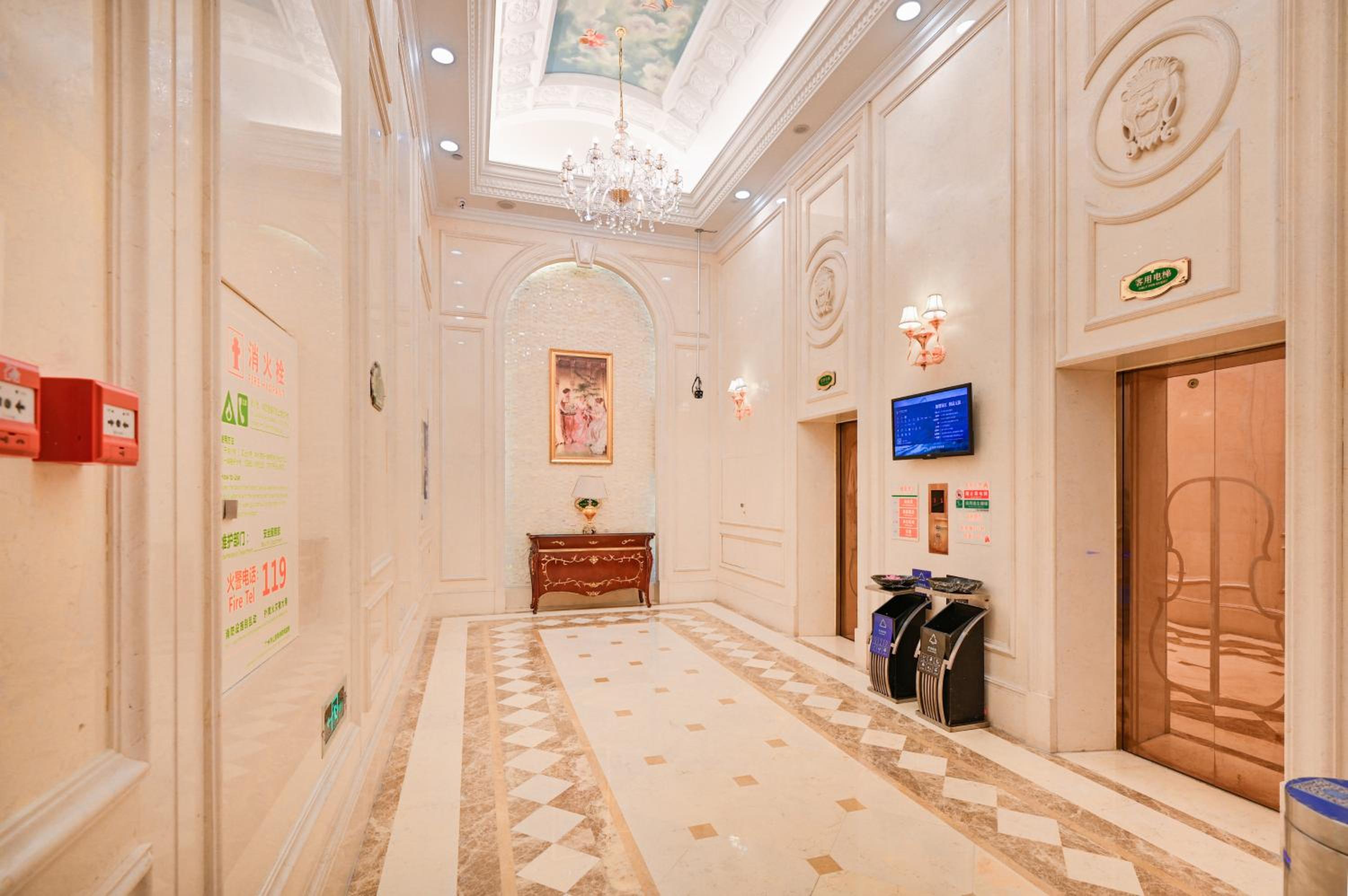 Vienna International Hotel Guangzhou Airport 16/55
