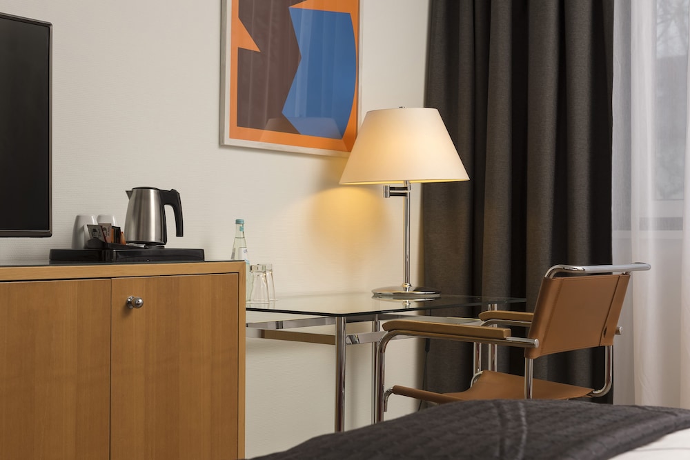HOLIDAY INN BERLIN CITY WEST 49/71