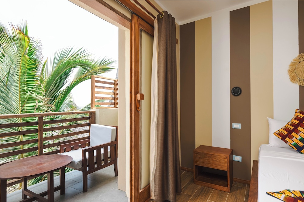 Blackstone Beach Resort 21/40