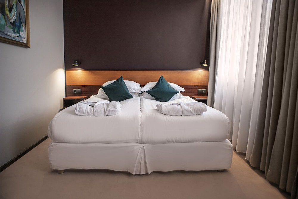 Hotel Holt - The Art Hotel 13/38