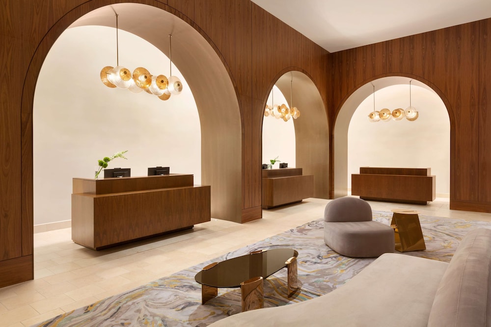 Signia by Hilton San Jose (ex. The Fairmont San Jose) 10/74