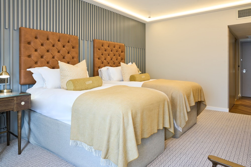 Guildford Harbour Hotel 13/49