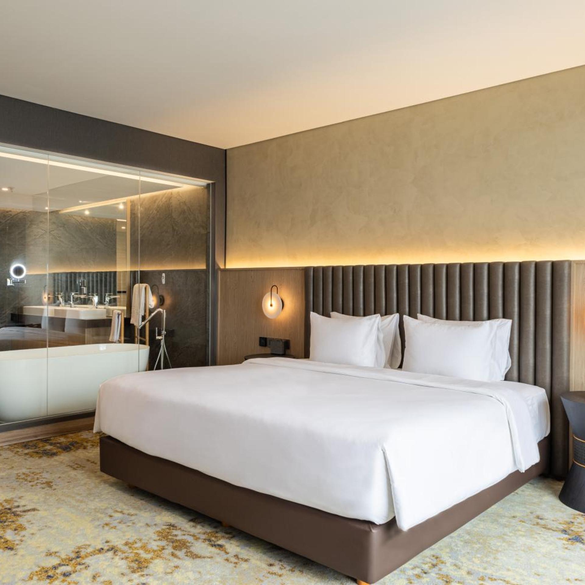 Premium, Suite, Sofa, ARTOTEL Suites Mangkuluhur 4/6