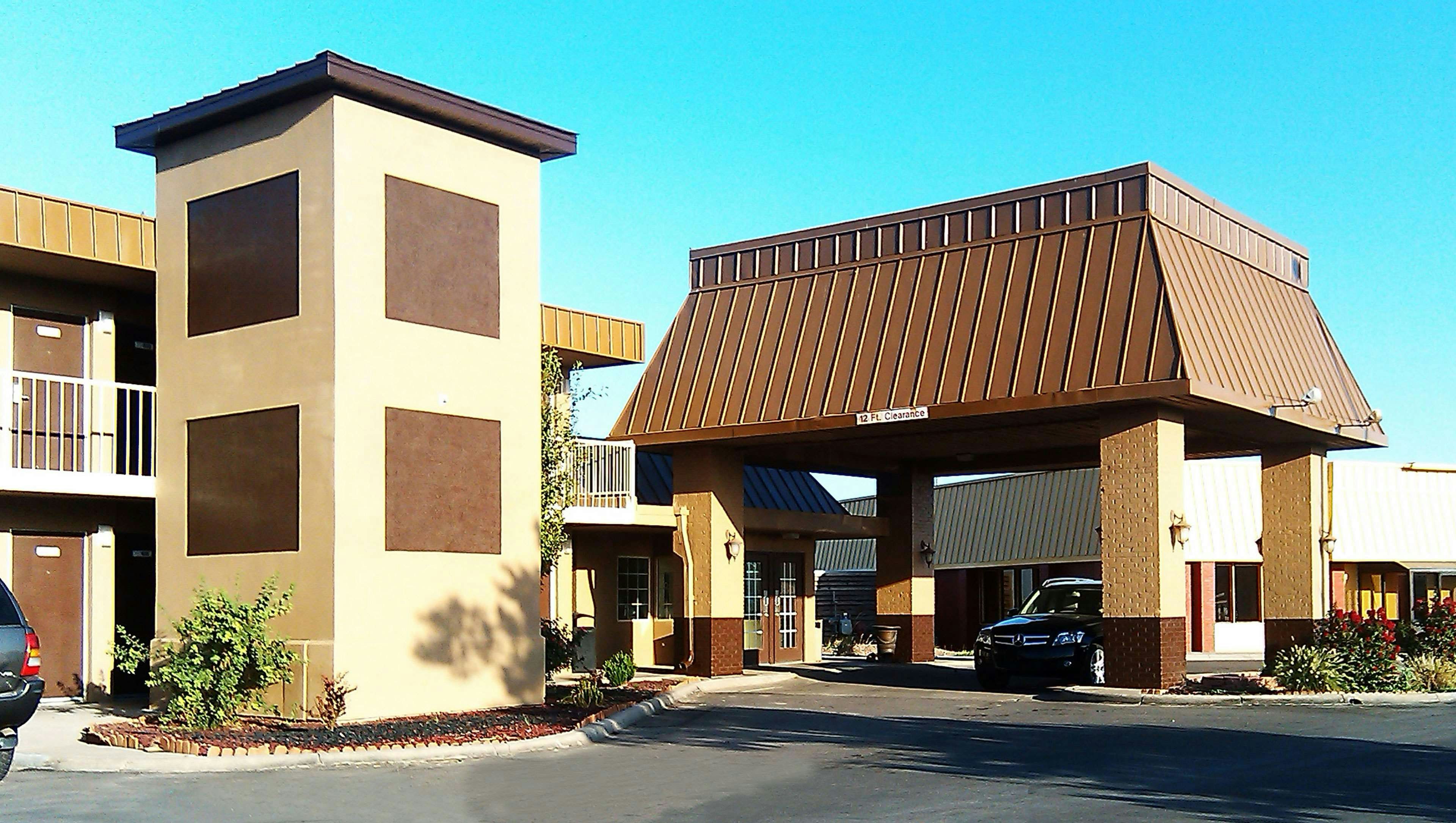 MAGNUSON HOTEL RED BARON 17/19