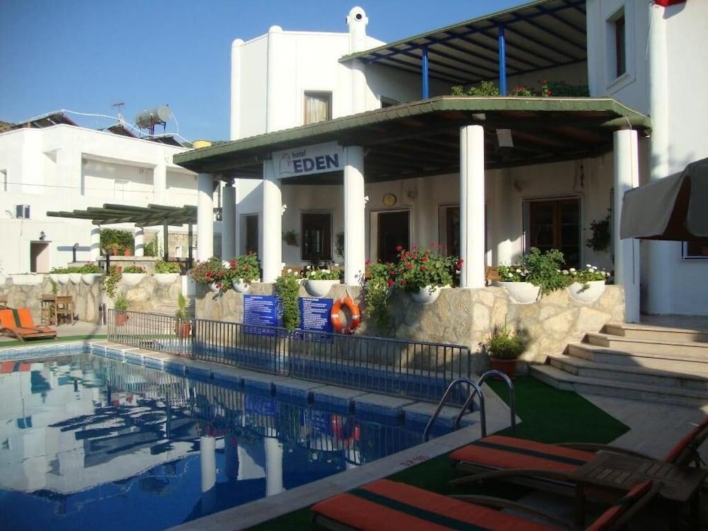 Eden Hotel 19/20