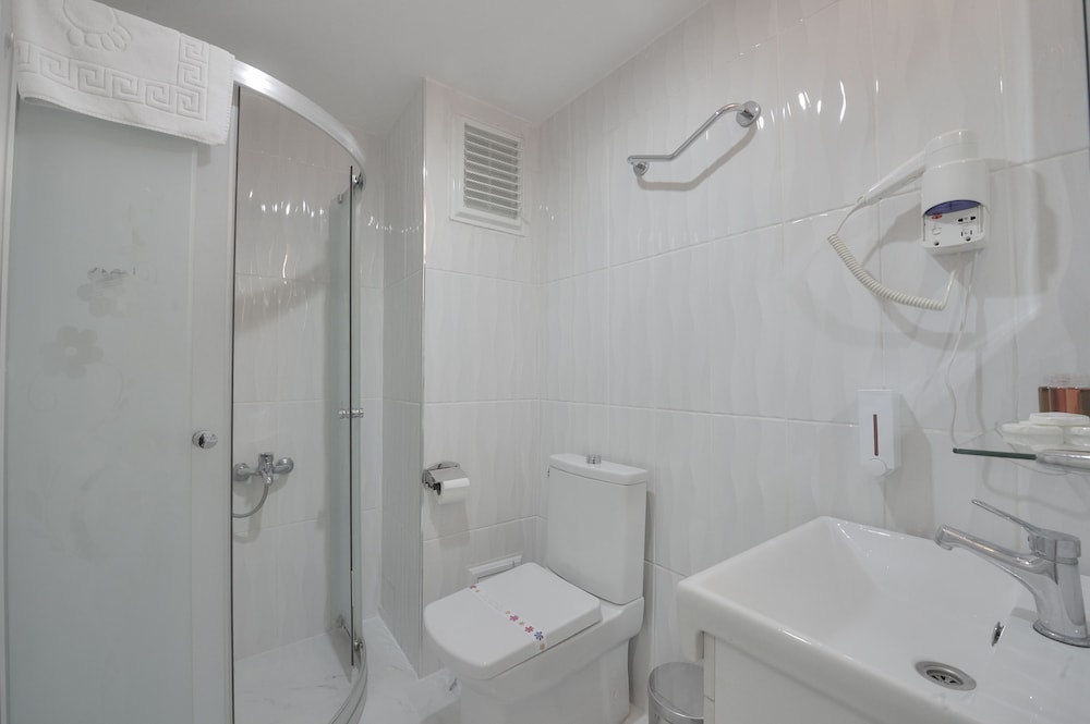 SAYEBAN GOLD HOTEL 15/65
