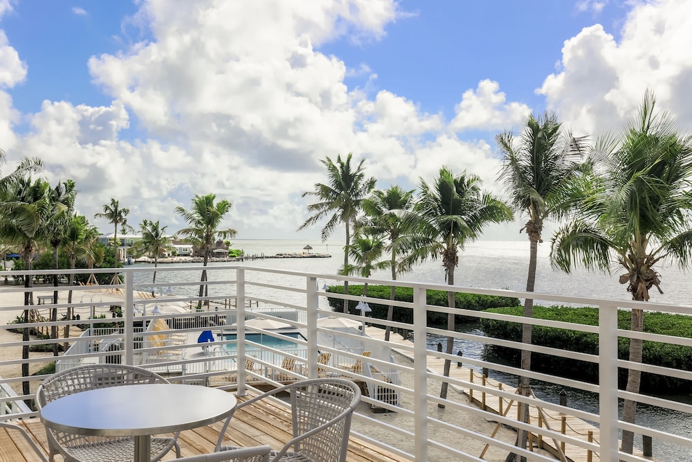 Fisher Inn Resort & Marina 7/66