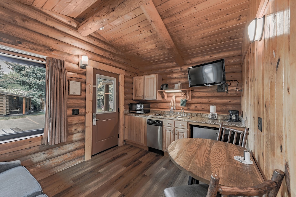 Cowboy Village Resort 57/69