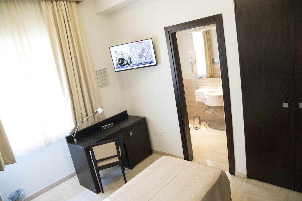 Albergo Cantiani 54/68