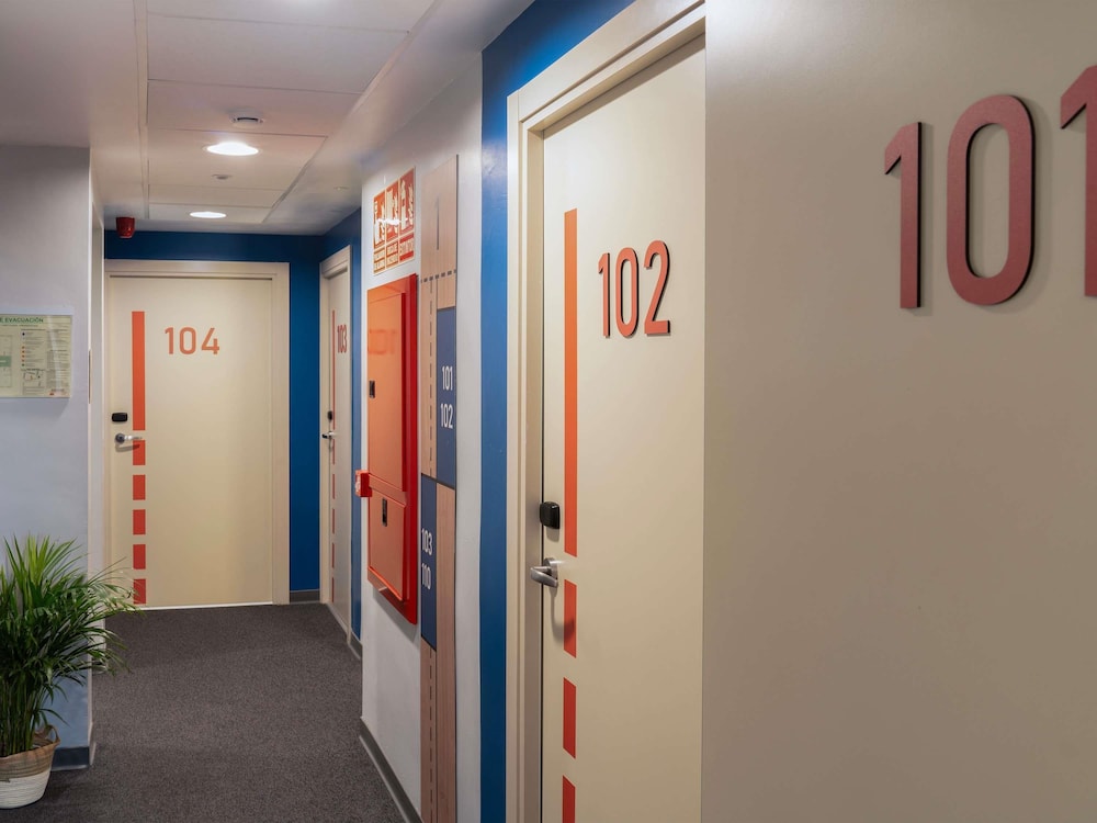 ibis budget Valencia Centro Puerto 1/23